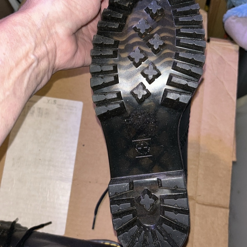 HP🎊🎊Doc Martens Boots - Picture 7 of 10